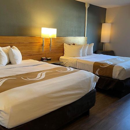 Quality Inn Frontier At Us Hwy 30 Clinton Eksteriør billede