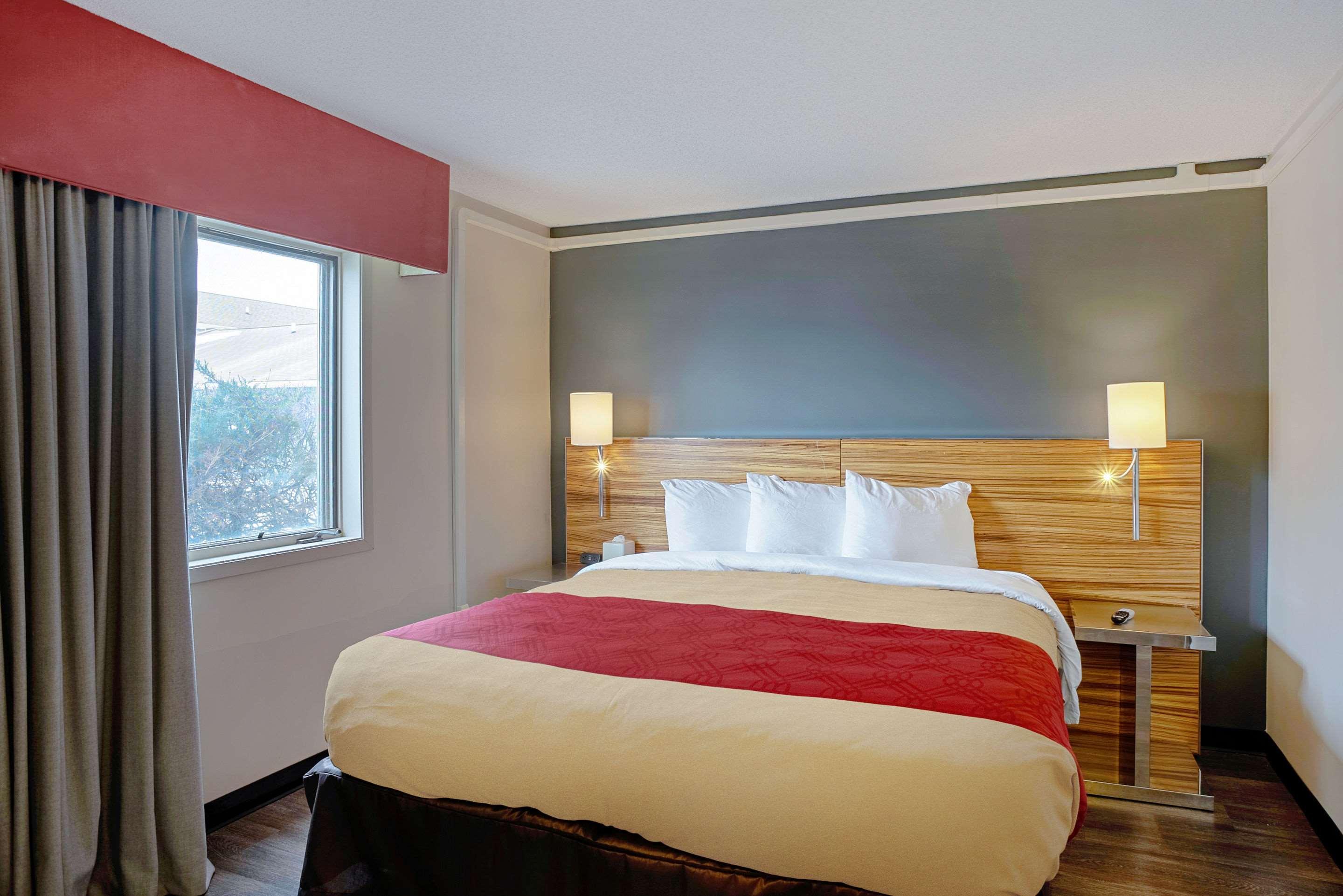 Quality Inn Frontier At Us Hwy 30 Clinton Eksteriør billede