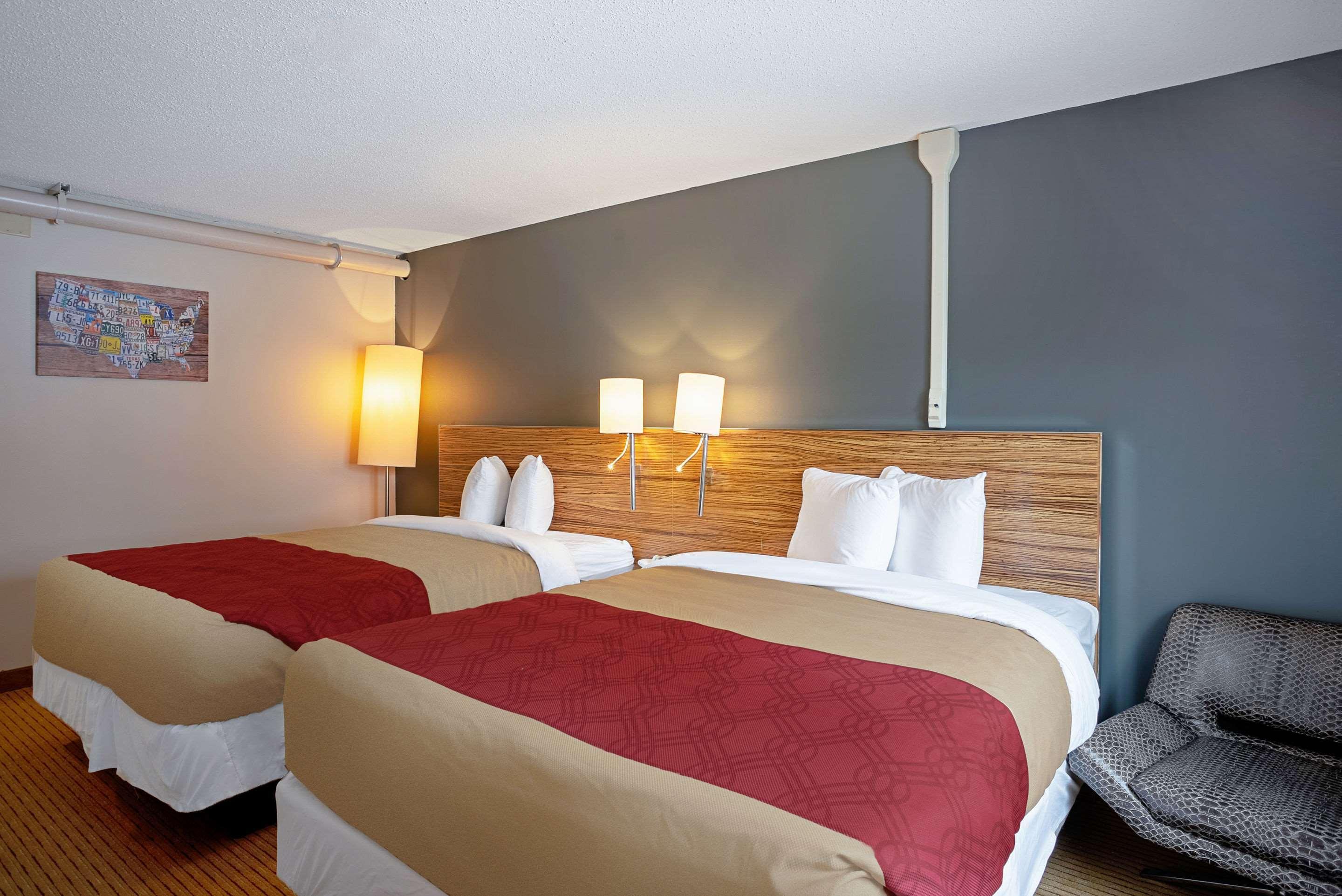 Quality Inn Frontier At Us Hwy 30 Clinton Eksteriør billede