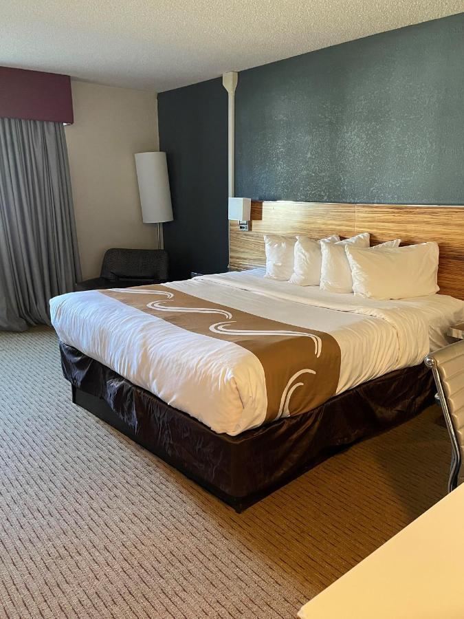 Quality Inn Frontier At Us Hwy 30 Clinton Eksteriør billede