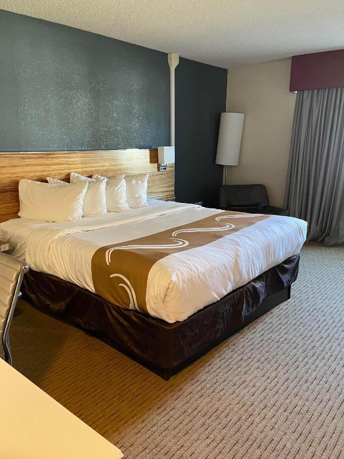 Quality Inn Frontier At Us Hwy 30 Clinton Eksteriør billede